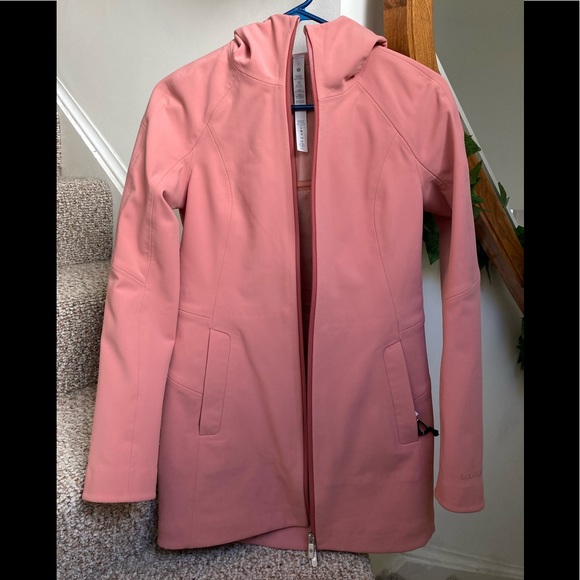 lululemon RepelShell Rain Jacket - Picture 2 of 4